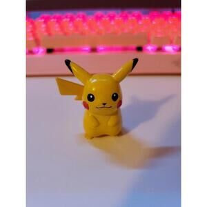 Pikachu Tomy Pokemon Figure
